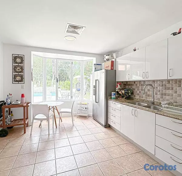 otros inmuebles - Vendo Town House en Juan Dolio 7