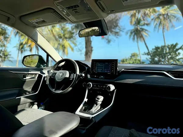 jeepetas y camionetas - Toyota rav4 2021 xle  8