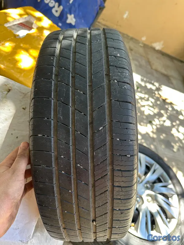 repuestos - Aros de hierro de 5 hoyos con gomas Michelin 4