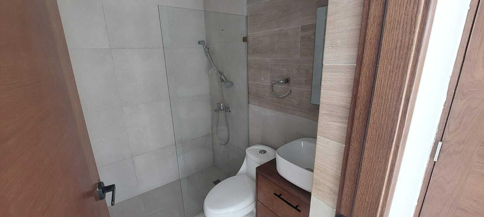 apartamentos - Apartamento en segundo nivel con terraza destechada, de dos habitaciones 9