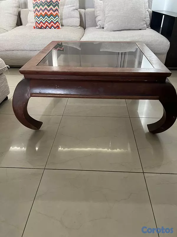 muebles y colchones - Mesa de Centro en Caoba con Tope de Vidrio 2