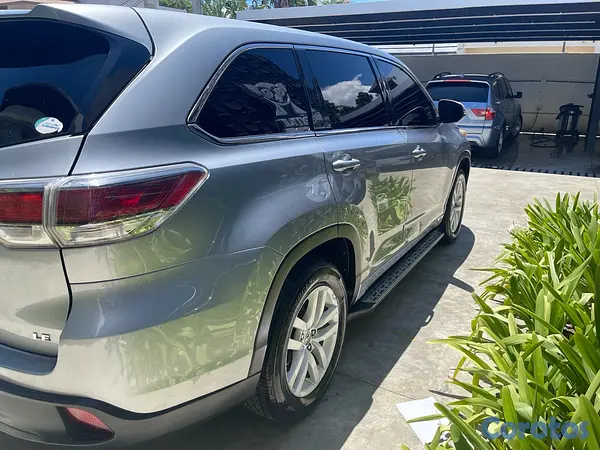 jeepetas y camionetas - Toyota Highlander 2015 5