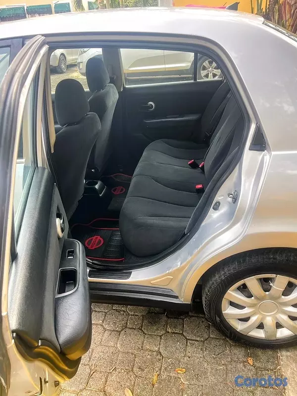 carros - Nissan tiida americano (automático) 6
