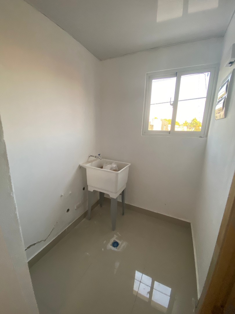 apartamentos - Apartamento en venta en Las Americas 9