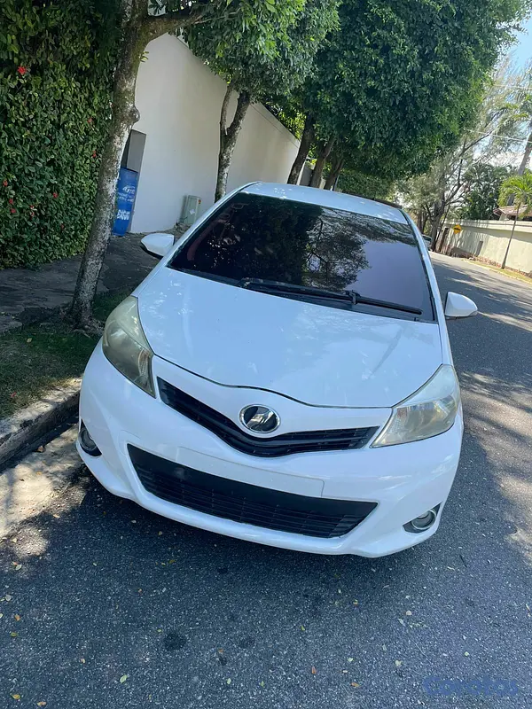 carros - Toyota Vitz 2012 2