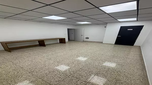 oficinas y locales comerciales - Alquiler Local Comercial Naco 3er piso 289Mts 4