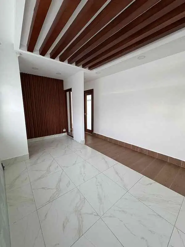 oficinas y locales comerciales - Local en Piantini  8