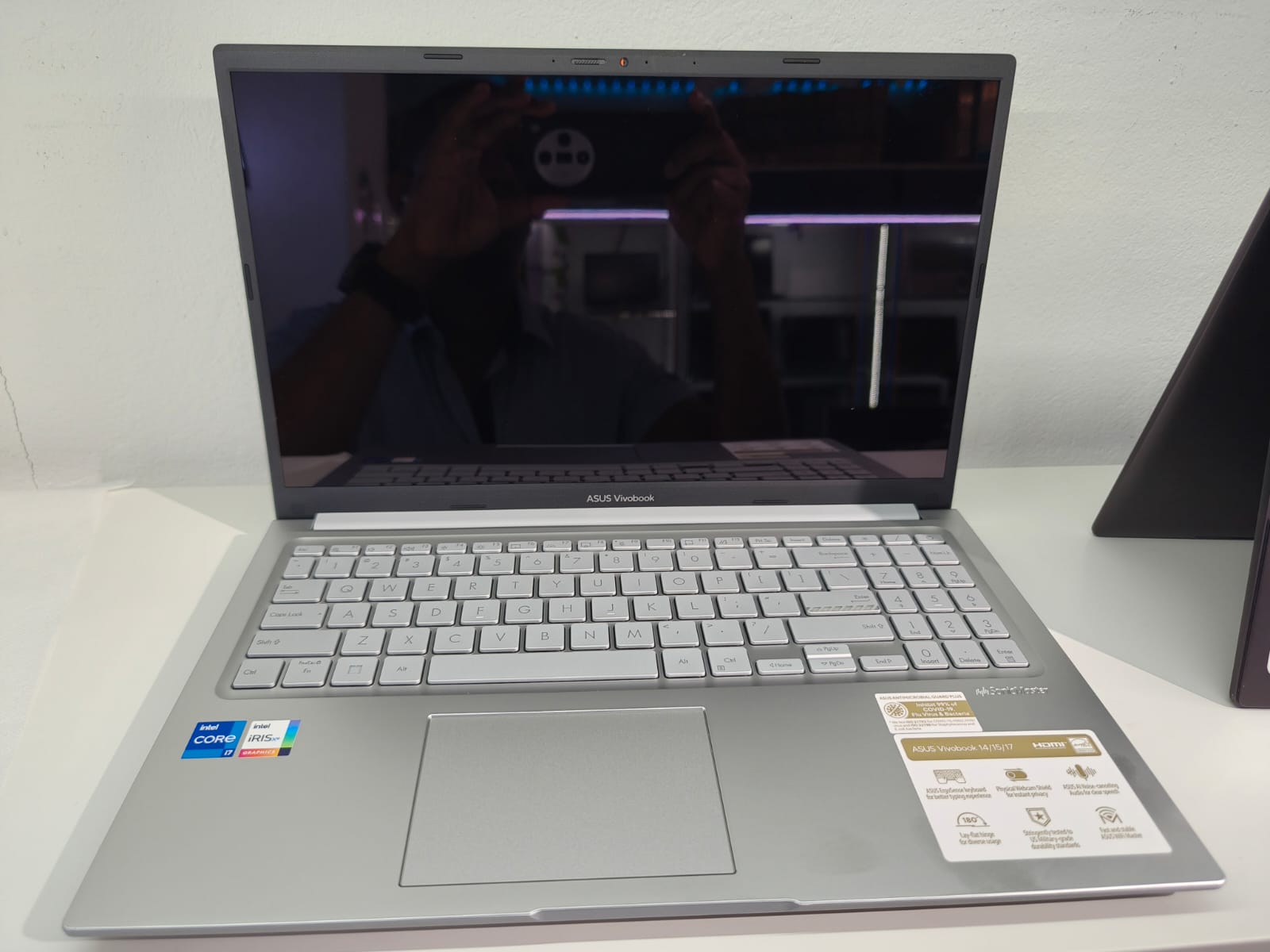 computadoras y laptops - ASUS 15.6 FHD  Touch i7-1255u 16/512GB SSD M2 wind 5