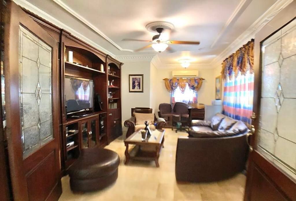 apartamentos - Venta de Casa en Altos Arroyo Hondo III 2