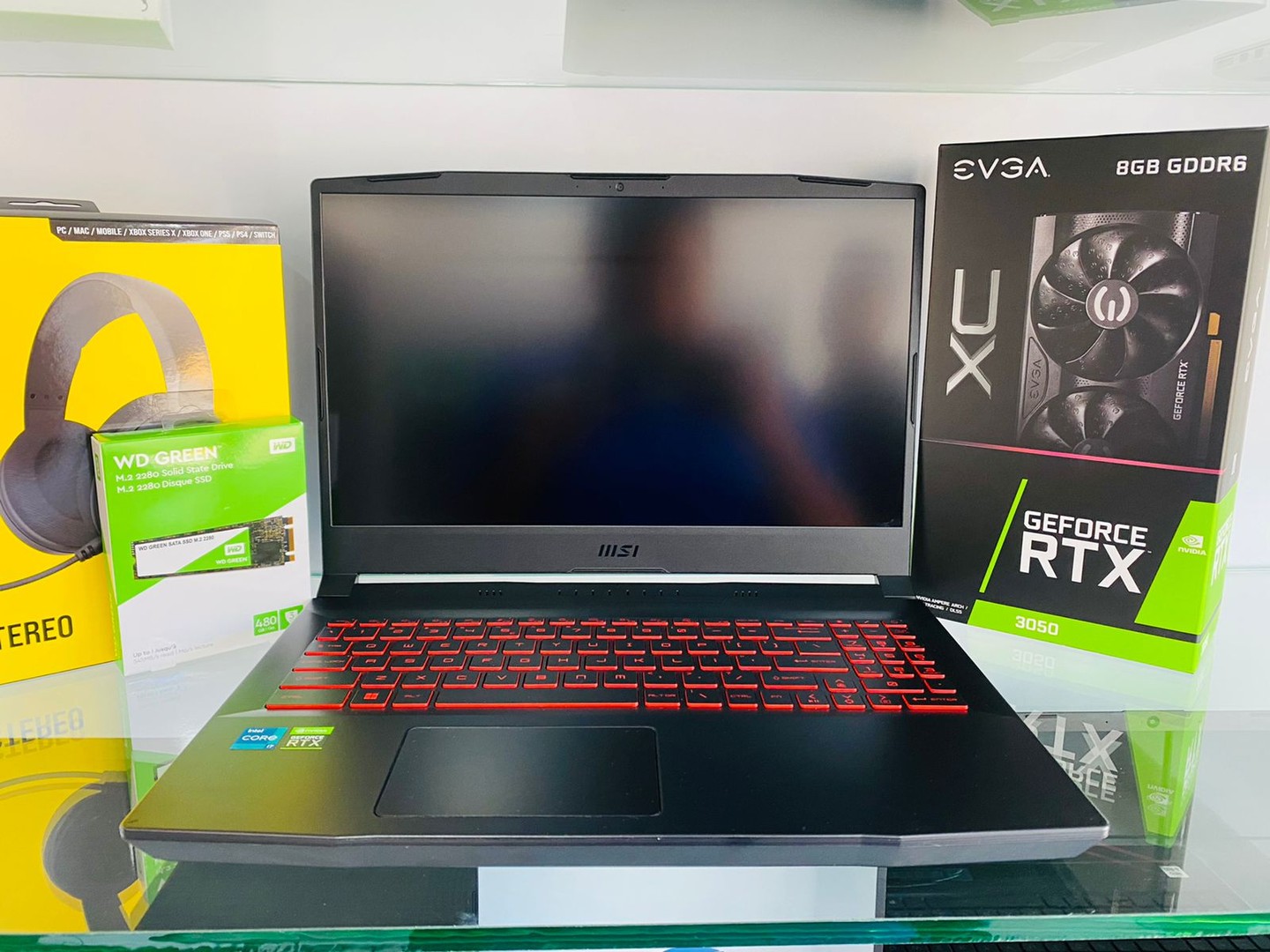 computadoras y laptops - LAPTOP MSI KATANA CORE i5-11VA 8GB RAM 512SSD RTX 3050 0