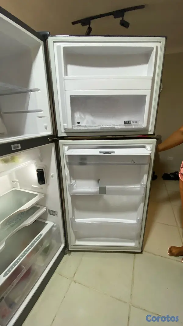 electrodomesticos -  NEVERA WHIRLPOOL MODERNA

 6