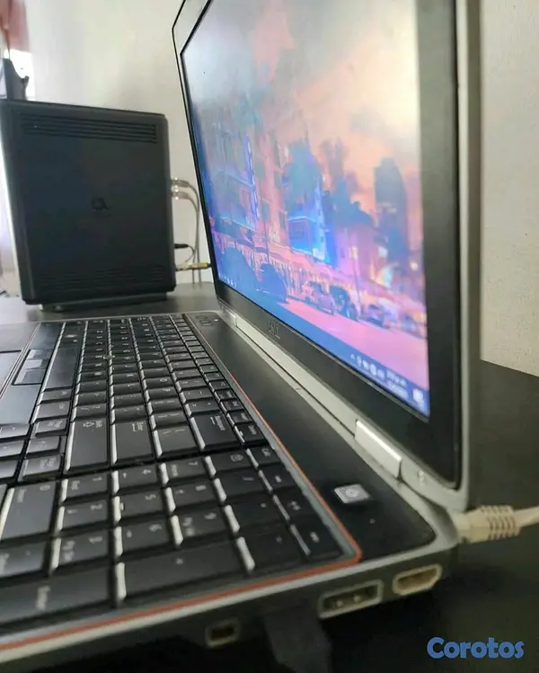 computadoras y laptops - Laptop Dell latitude E6520 3