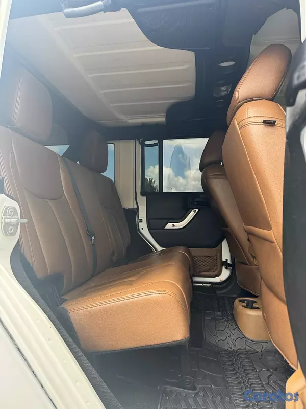 jeepetas y camionetas - Jeep Wrangler Sahara 2017  7