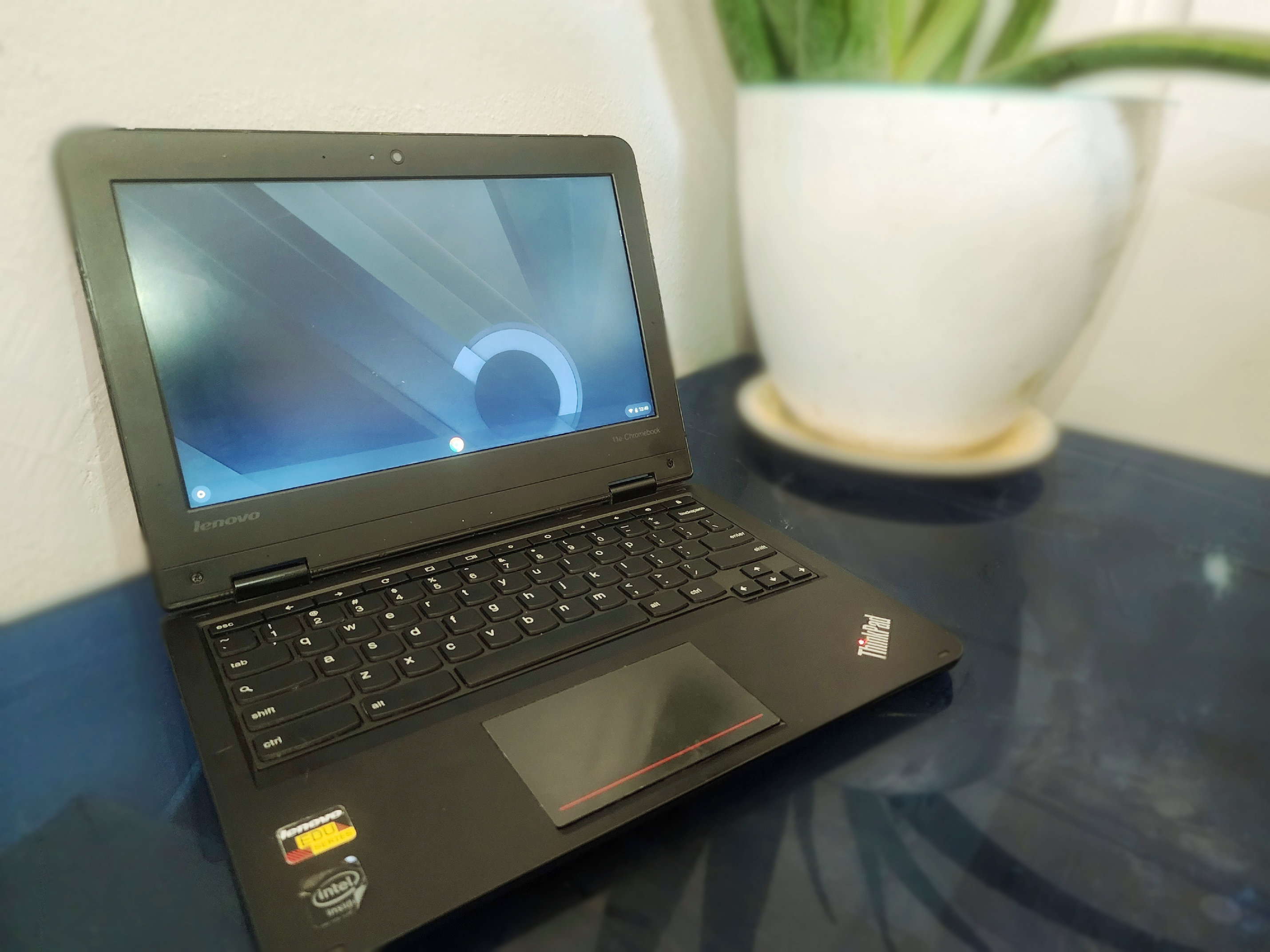 computadoras y laptops - 💻 Laptop Lenovo ThinkPad 11e Chromebook – Ideal para clases o uso básico. 0