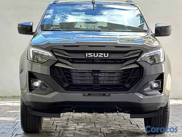 jeepetas y camionetas - Isuzu DMAX 2026 3