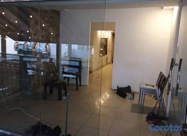 oficinas y locales comerciales - LOCAL COMERCIAL  9