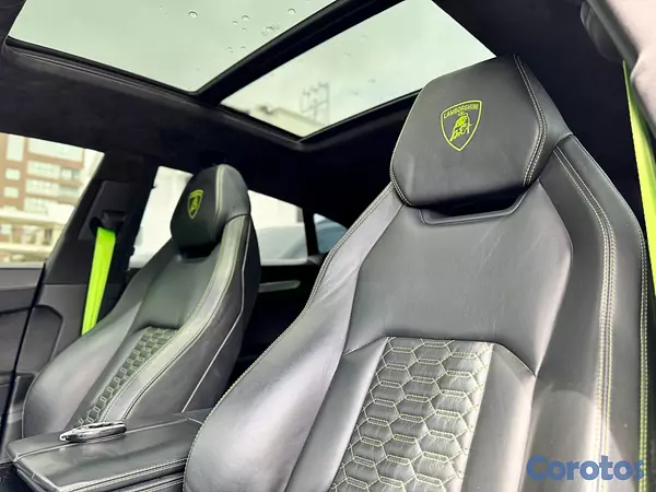 jeepetas y camionetas - Lamborghini Urus año 2019  4