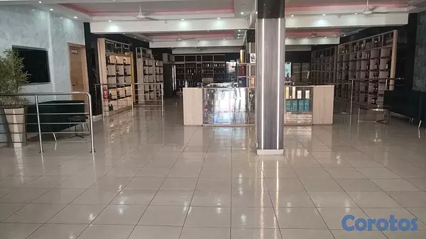 oficinas y locales comerciales - LOCAL COMERCIAL 4