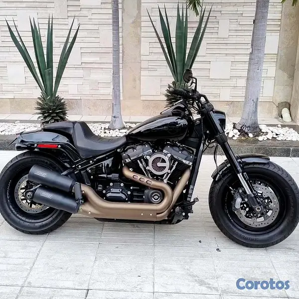 motores y pasolas - 2018 Harley-Davidson Fat Bob 6