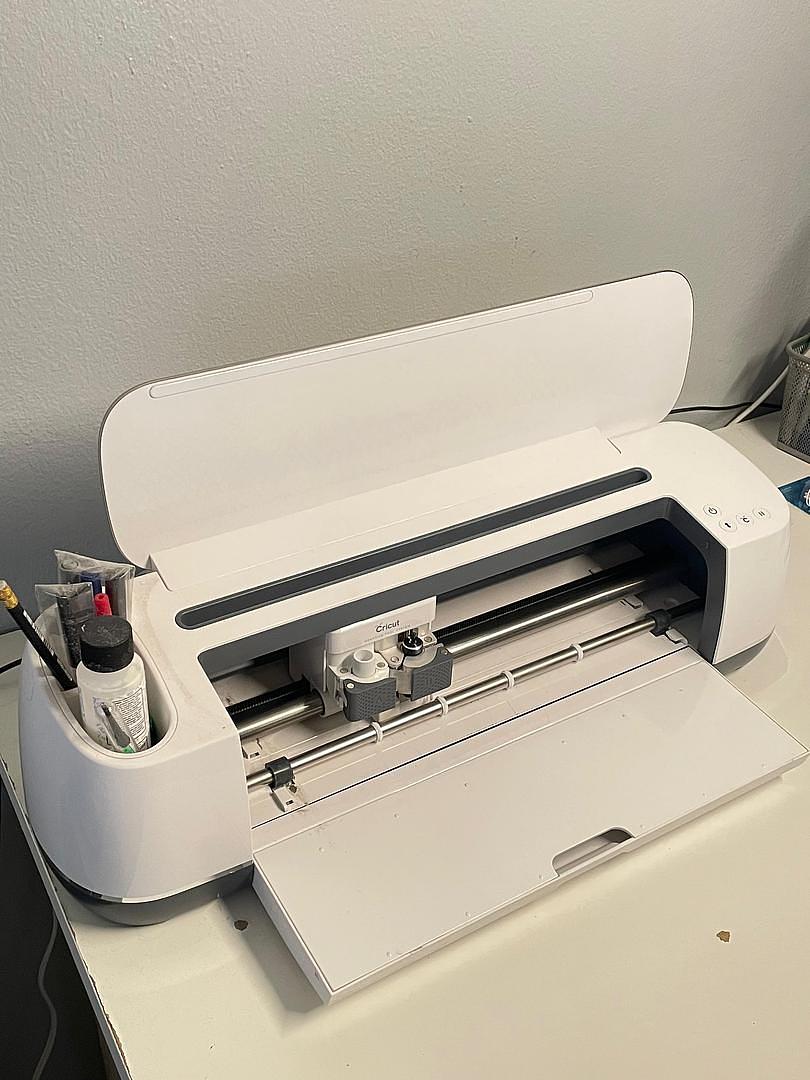 impresoras y scanners - Vendo máquina Cricut Maker excelentes condiciones 4