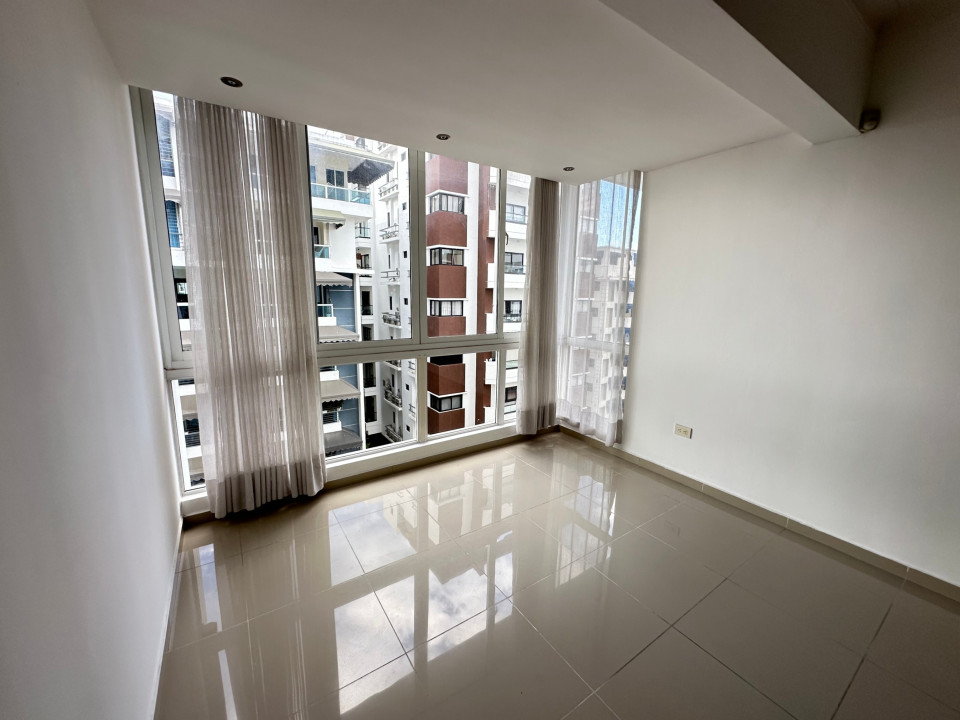 apartamentos - Espacioso apartamento en Bella Vista 0