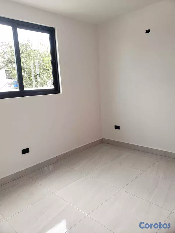 casas - Casa 2 Niveles con piscina en Urb, Fernando Valeri 18