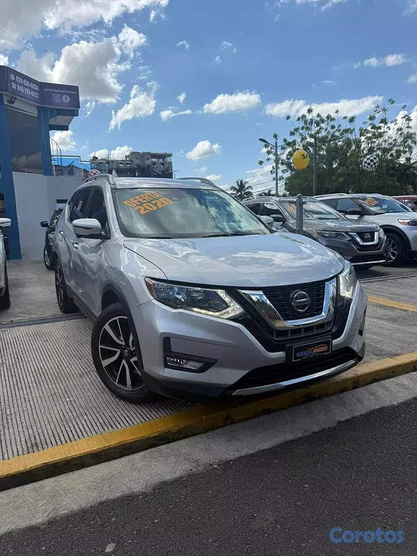 jeepetas y camionetas - Nissan Rogue SL 2020 8