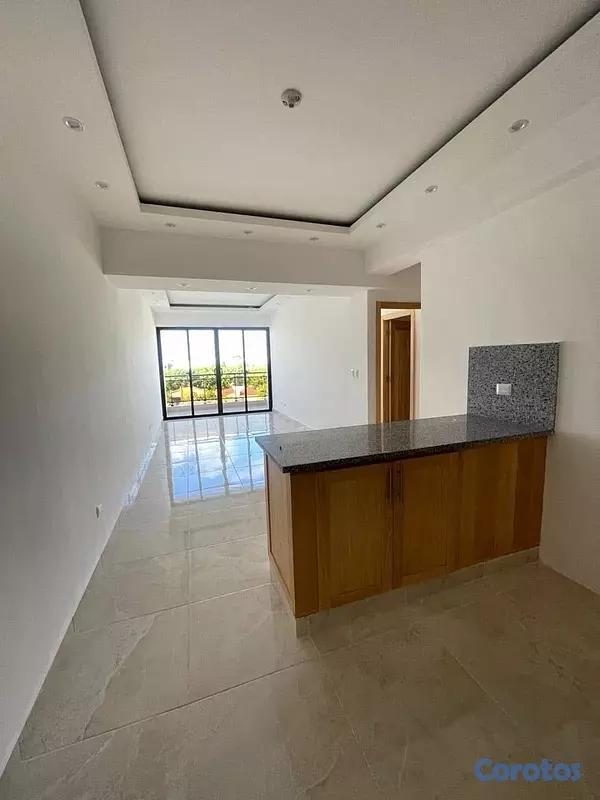 apartamentos - vendo independencia piso 3 con dos habitaciones dos baños parqueo lokert  2