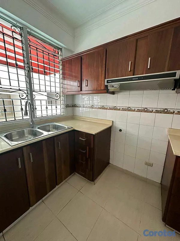 apartamentos - Rento apartamento torre clásica Evaristo Morales  2