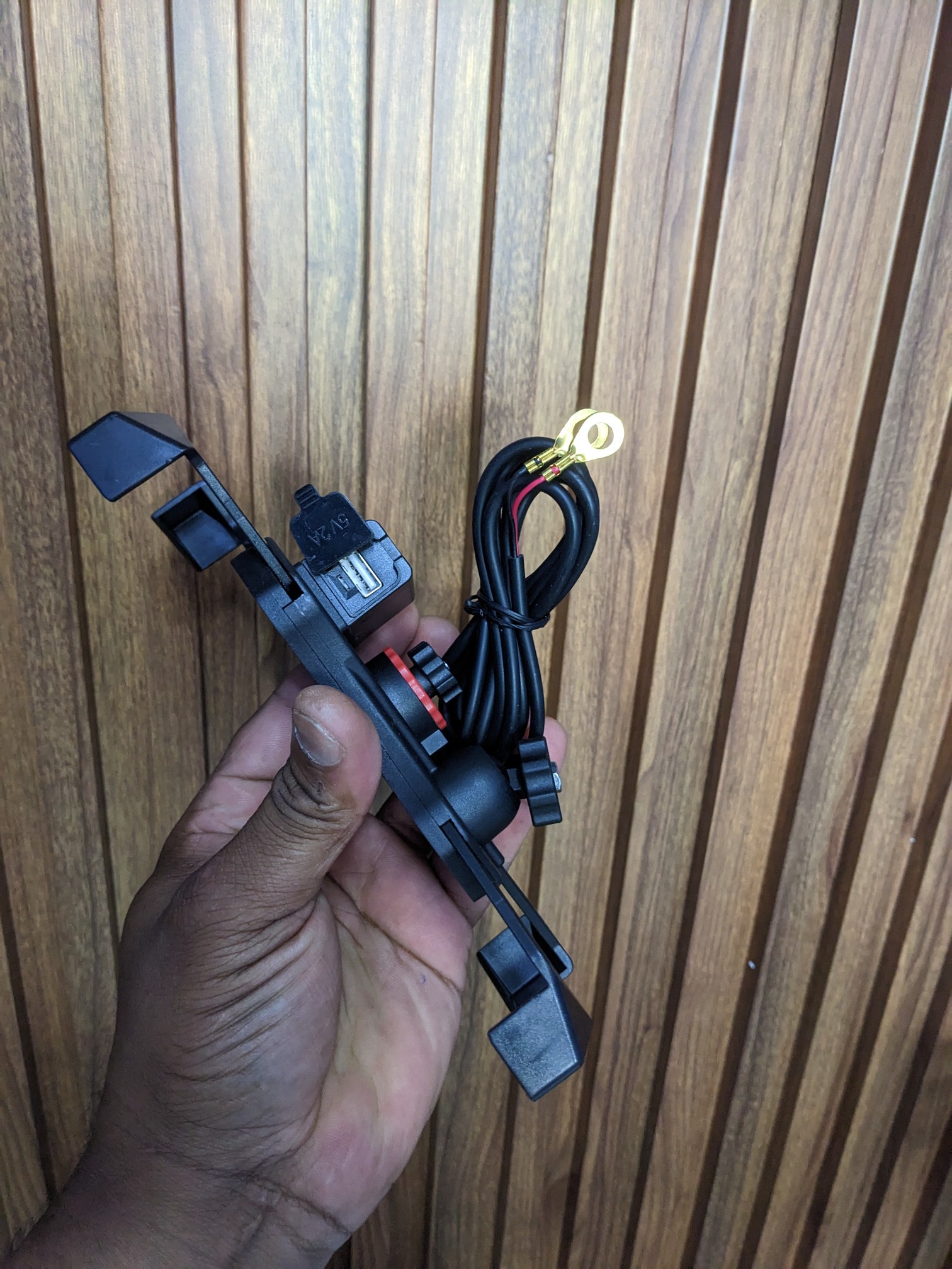 celulares y tabletas - Base para motos con cargador USB  3