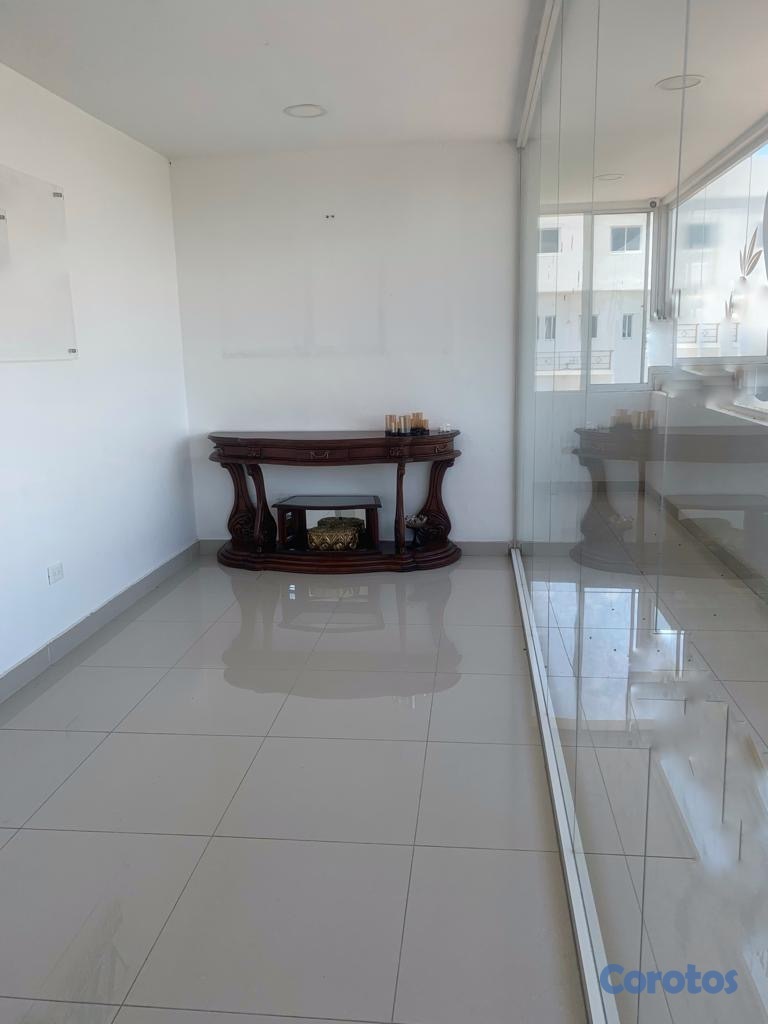 oficinas y locales comerciales - Local en Bella Vista  4