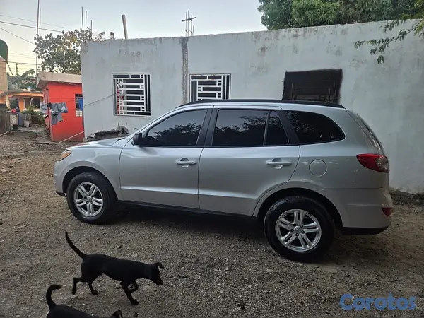 jeepetas y camionetas - Santa Fe año 2010 
Motor dohc 
Precio 490 3
