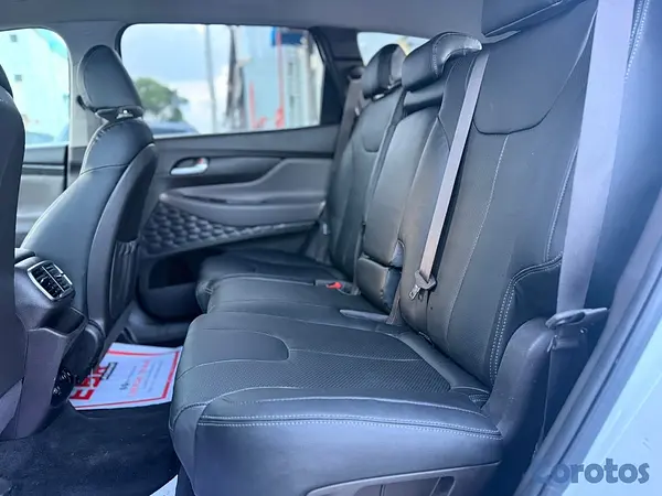 jeepetas y camionetas - Hyundai Santa Fe SEL 2020 6