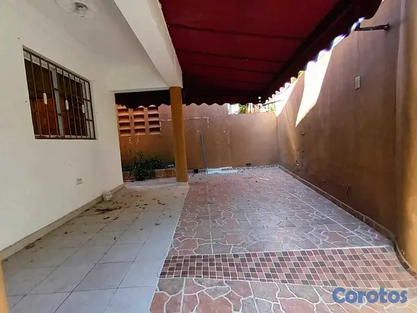 casas - Casa de en la Jacobo Majluta ... Oportunidad! 2