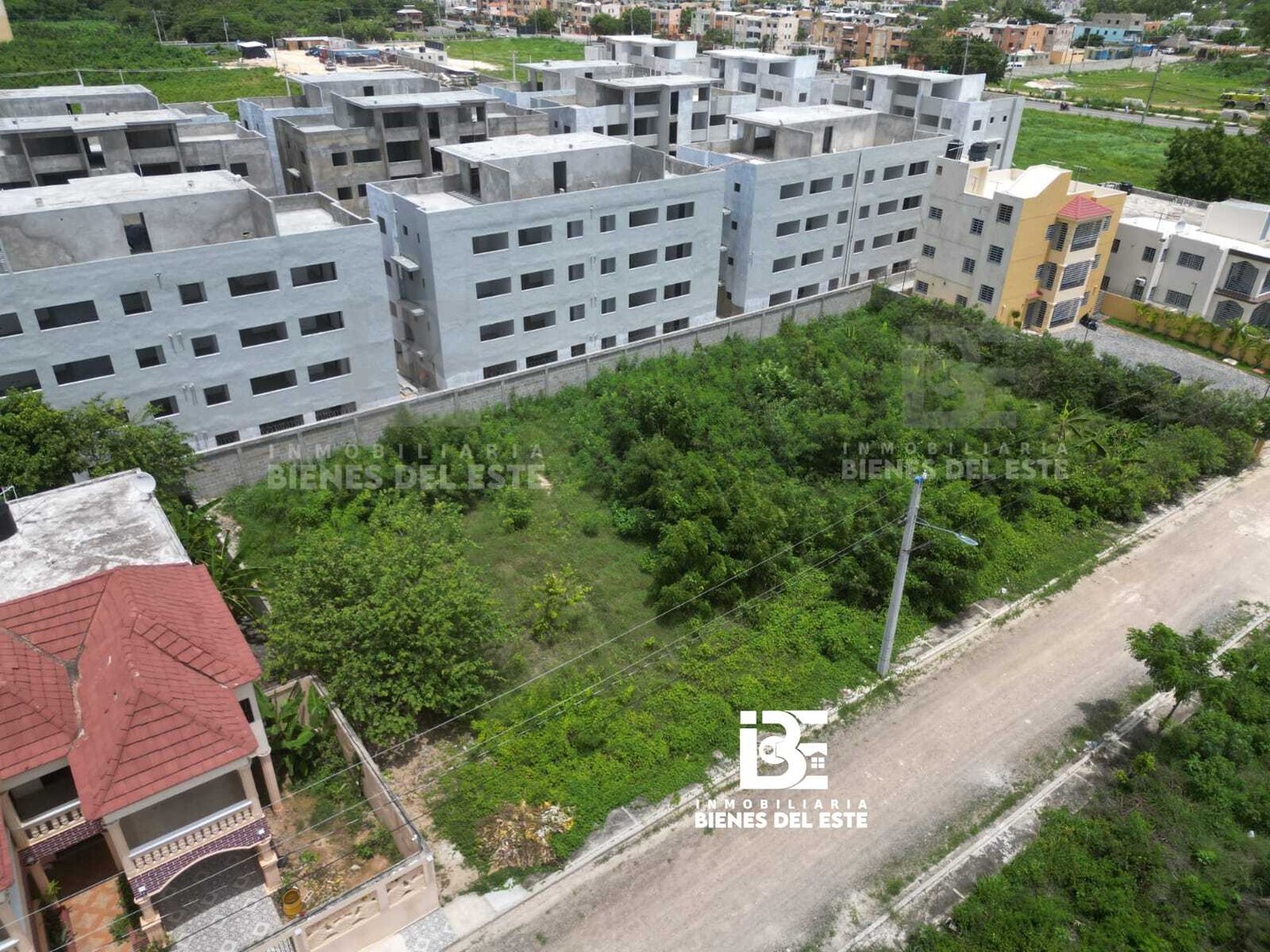 solares y terrenos - Dos Solares  en Residencial Petropolis,  Proximo a la Zona Franca 0