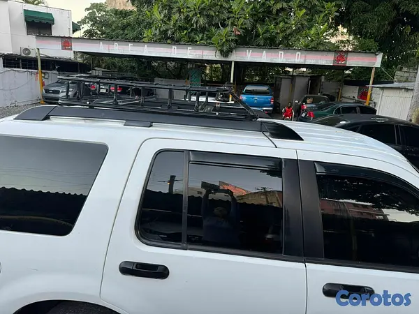 jeepetas y camionetas - Ford Explorer 2005  5