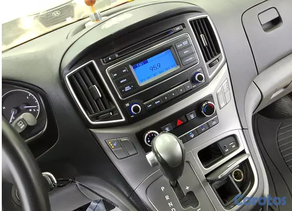 otros vehiculos - HYUNDAI GRAND STAREX 2020 GRIS 9