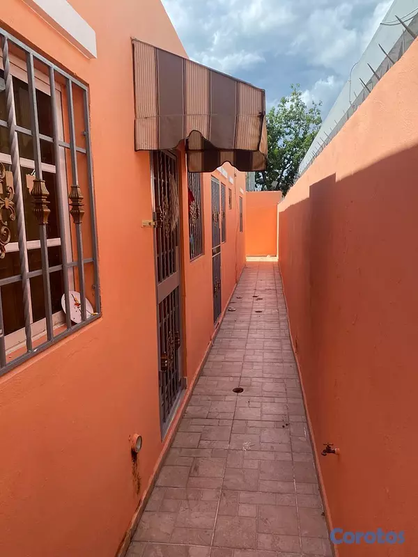 casas - Casa de un nivel amplia, con patio y preparada par 11