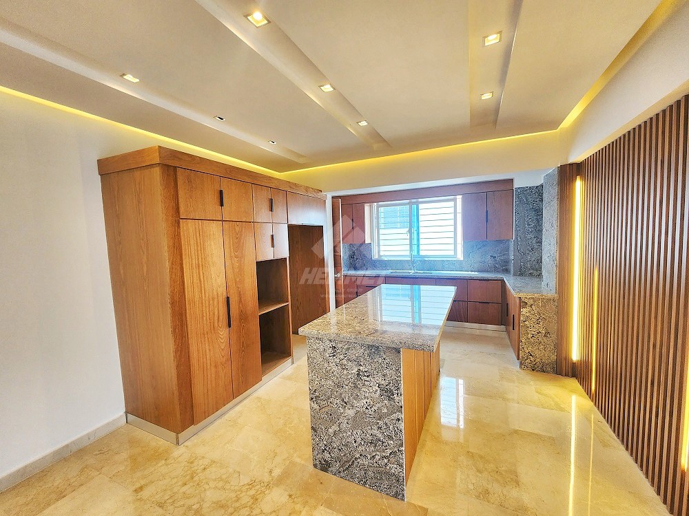 apartamentos - MODERNO APARTAMENTO ASCENSOR Y 4 PARQUEOS SOTERRADOS LA ESMERALDA STGO.