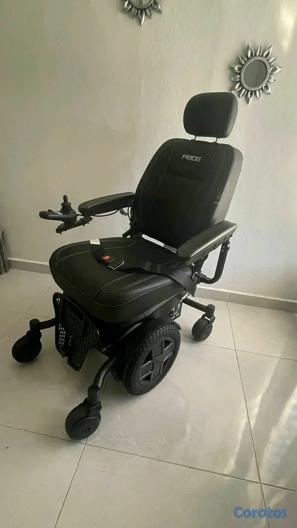 Salud y Equipamiento Médico - Silla de ruedas eléctrica y “Pride". 5