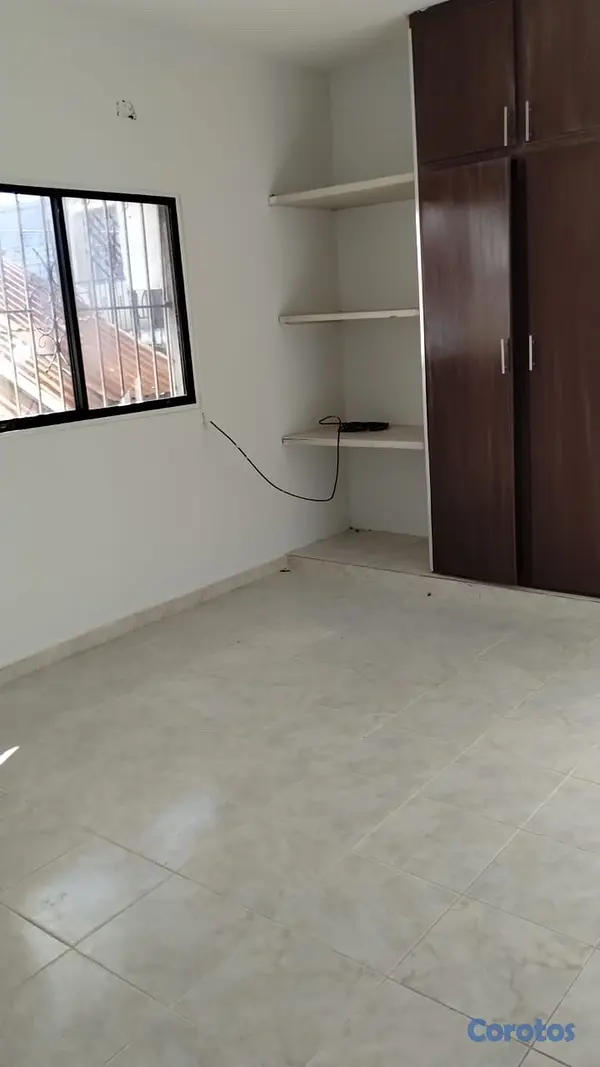 apartamentos - Apto en Pantoja limpio. Privado calle cerrada.  4