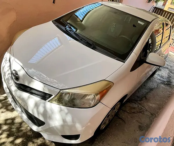 carros - Toyota yaris 2012 6
