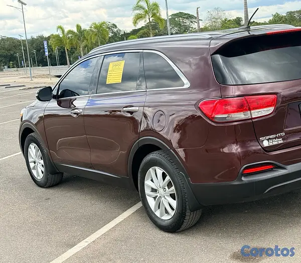 jeepetas y camionetas - Kia Sorento L 5