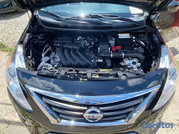 carros - Nissan Versa 2017 8