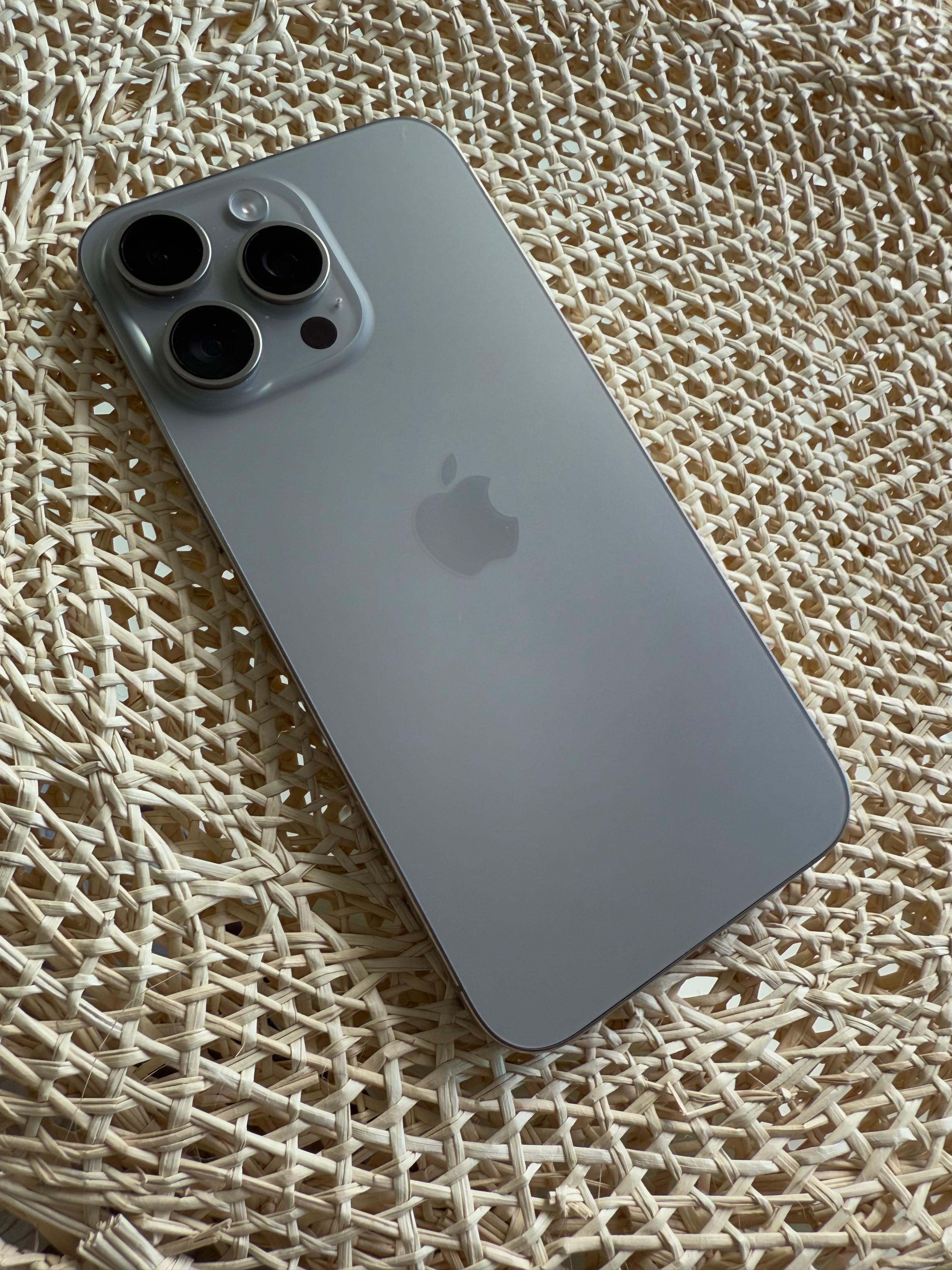 celulares y tabletas - iphone15 4