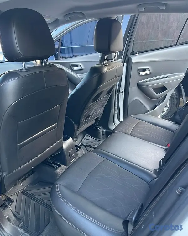 jeepetas y camionetas - CHEVROLET TRAX LT 2019 9