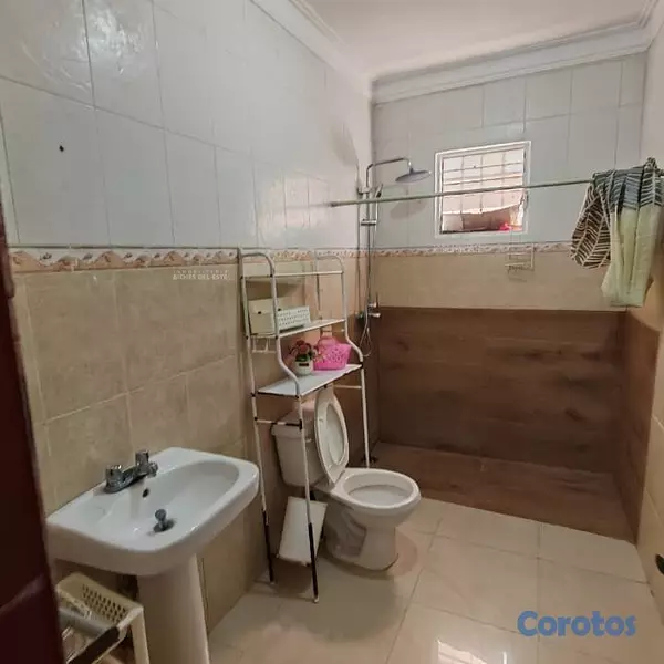 casas - Se RENTA amplia CASA de Tres habitaciones con pati 7