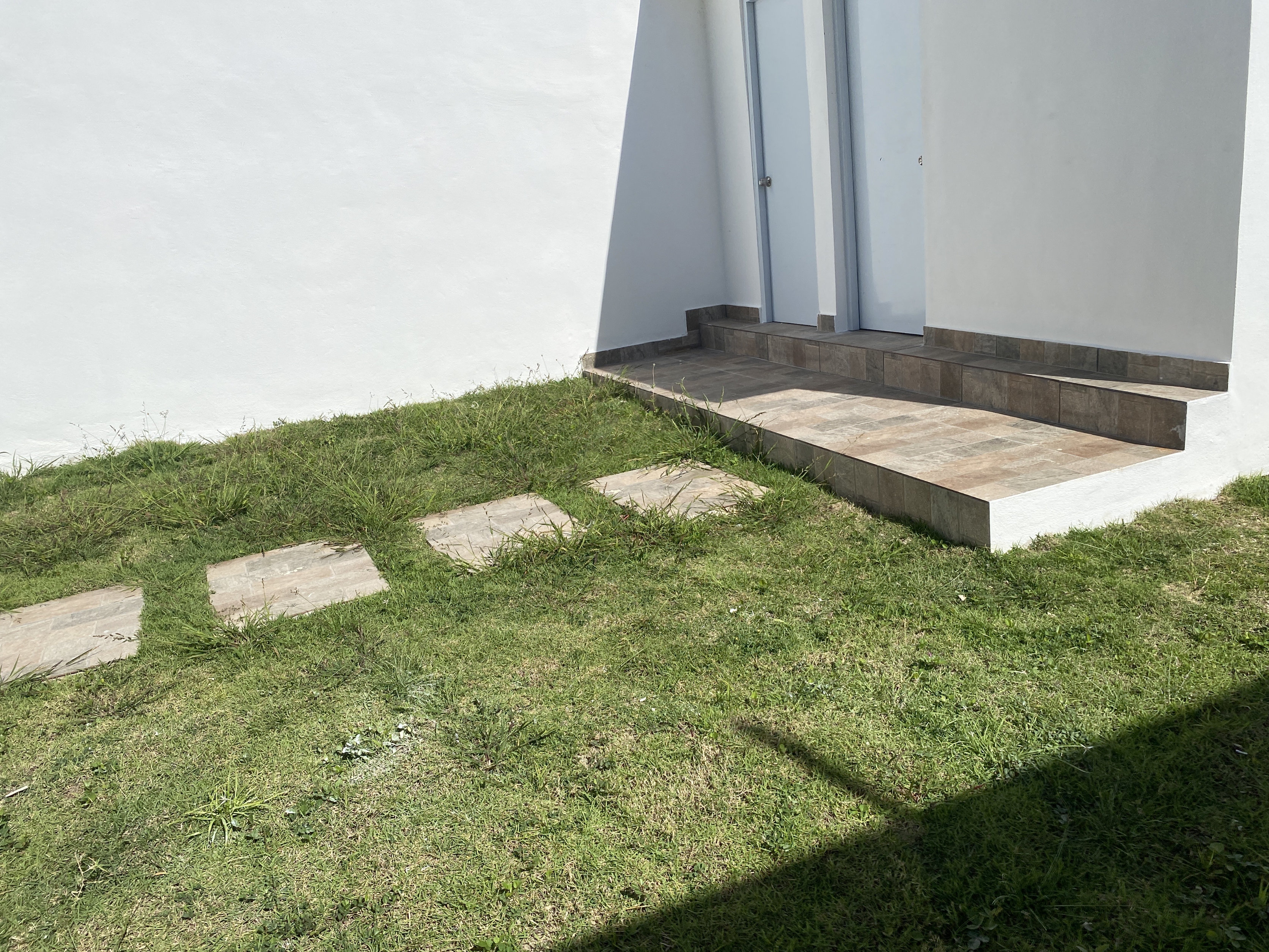casas - casa nueva con patio en puerto plata  8