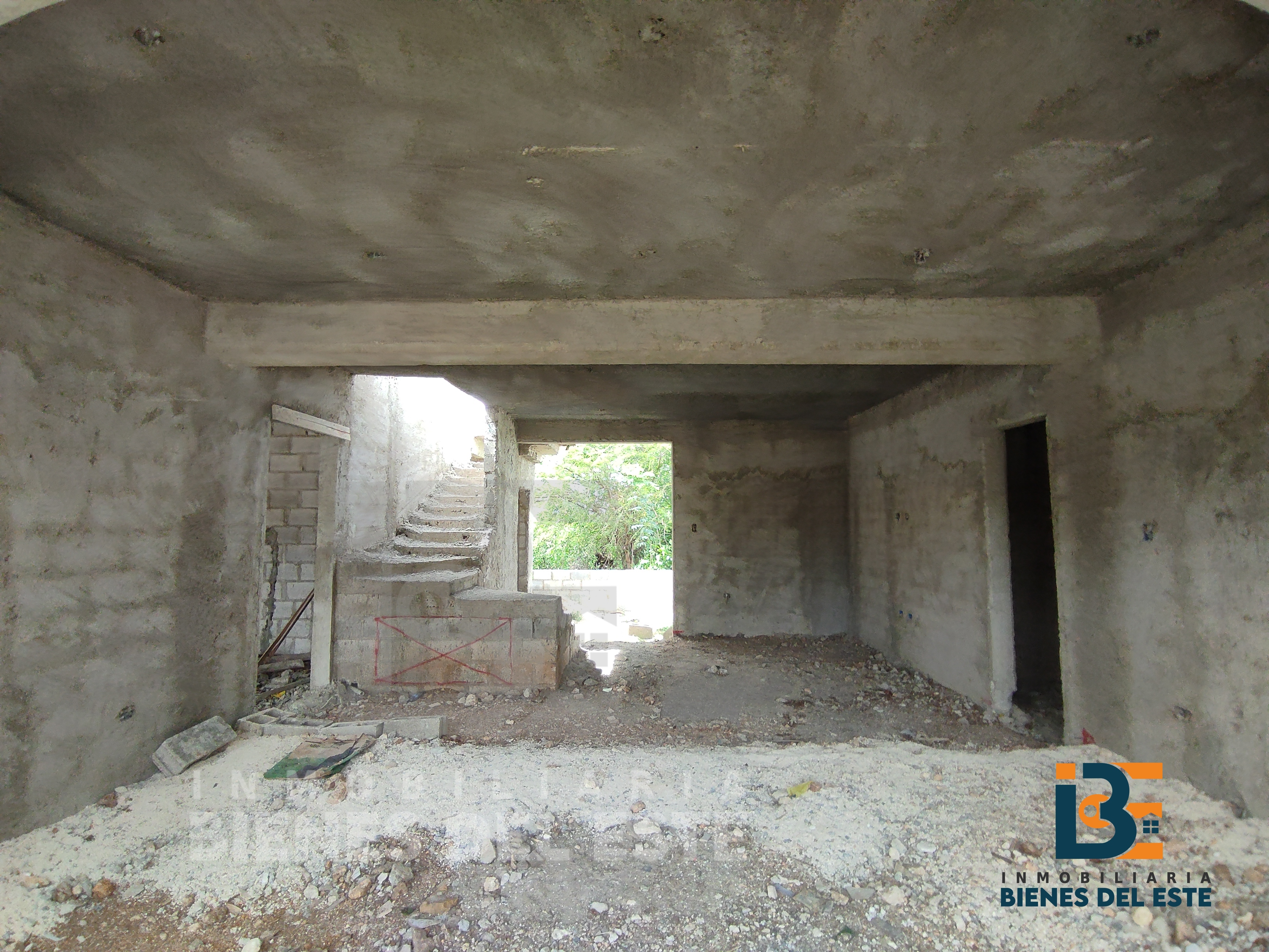 casas - SE VENDE CASA EN CONSTRUCCION de Oportunidad. 4