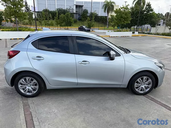 carros - Vendo Mazda Demio 2018 Full 3